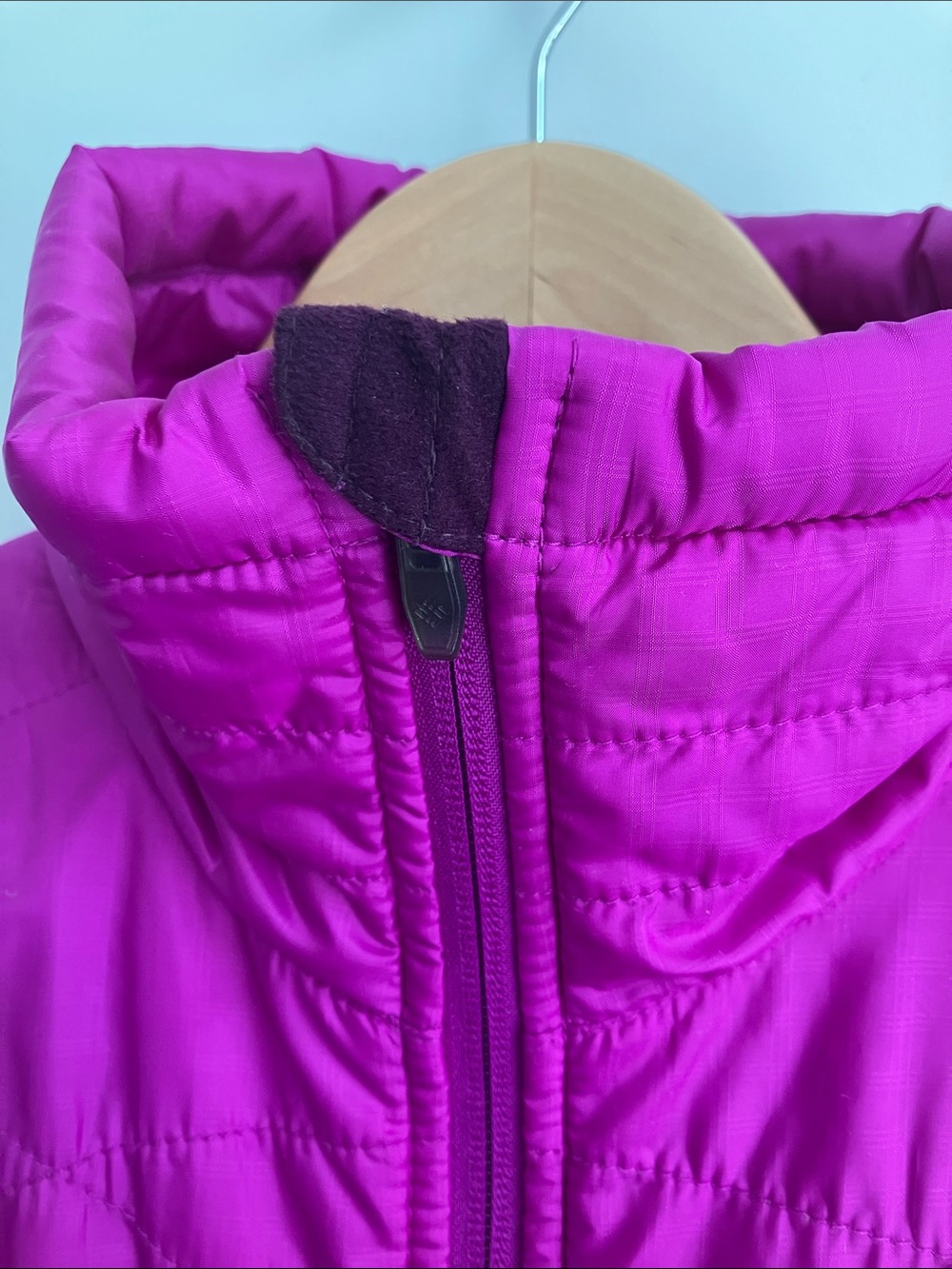 NWOT Women's Columbia Omni Heat Mighty Lite Vest Magenta - Picture 5 of 10